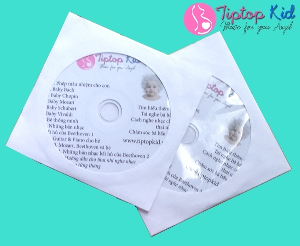 Đĩa CD dành cho bé đi kèm với các sản phẩm tai nghe