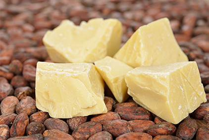 Bơ cacao cũng chính là phương thuốc tự nhiên đẩy lùi vết rạn da cho mẹ