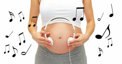 Những quan niệm sai lầm của mẹ bầu khi cho bé nghe nhạc bằng tai nghe thai nhi